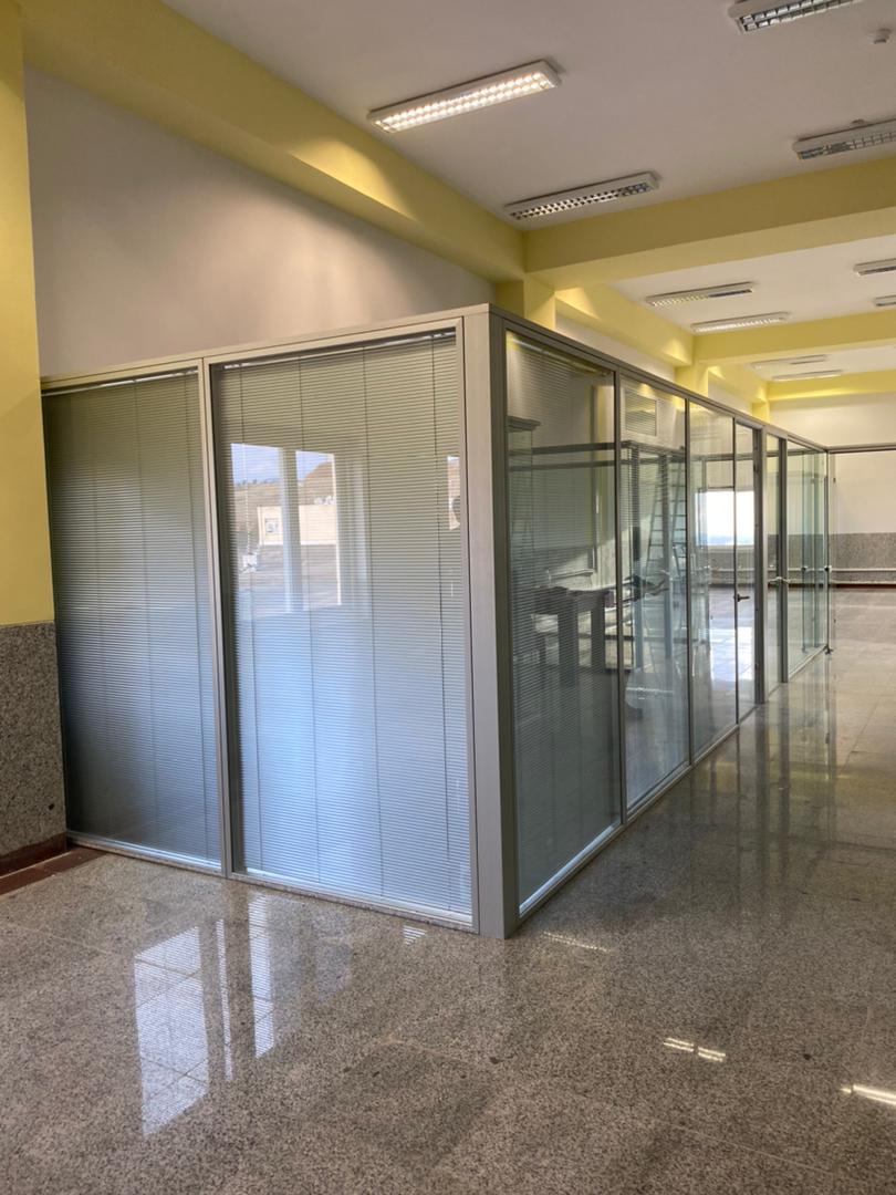 پارتیشن شیشه ای اداری